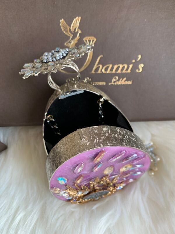 Clutch - Image 3