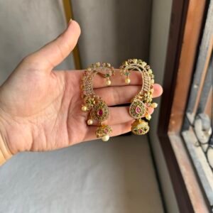 Ear cuff