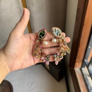 Ear cuff