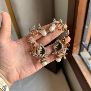 Ear cuff
