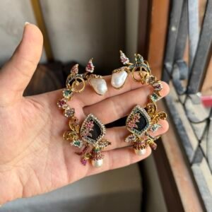 Ear cuff